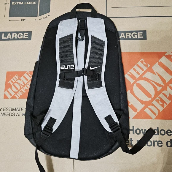 Nike Elite BackPack - Picture 2 of 3